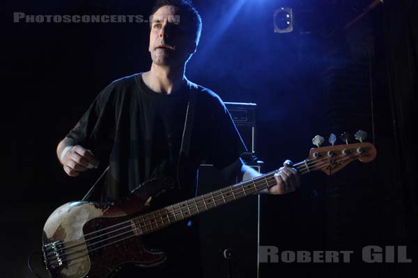 GIRLS AGAINST BOYS - 2007-02-21 - PARIS - La Maroquinerie - Johnny Temple